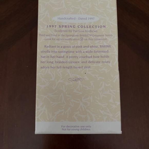 Hallmark Easter Barbie ornament. - Picture 7 of 10